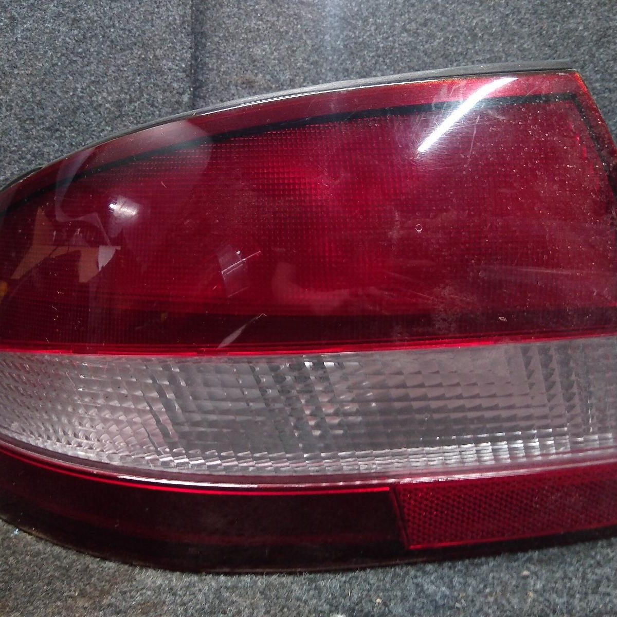 1999 HOLDEN COMMODORE LEFT TAILLIGHT
