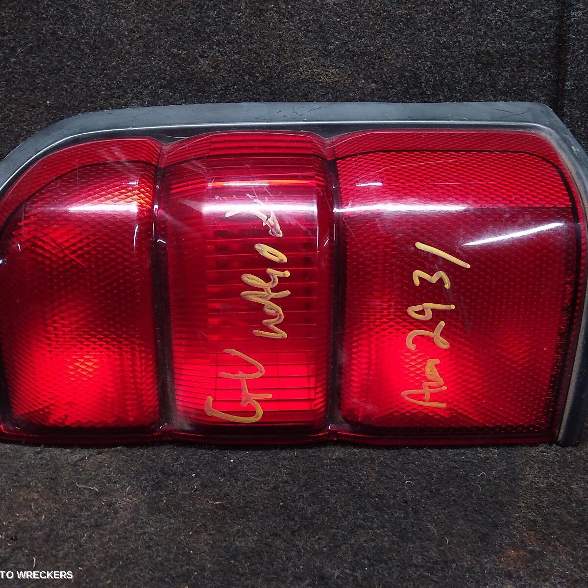 2000 NISSAN PATROL Right Taillight