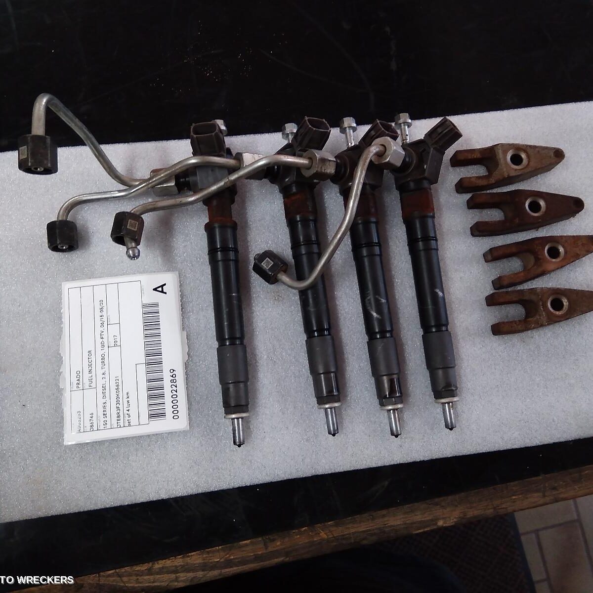 2017 TOYOTA PRADO Fuel Injector