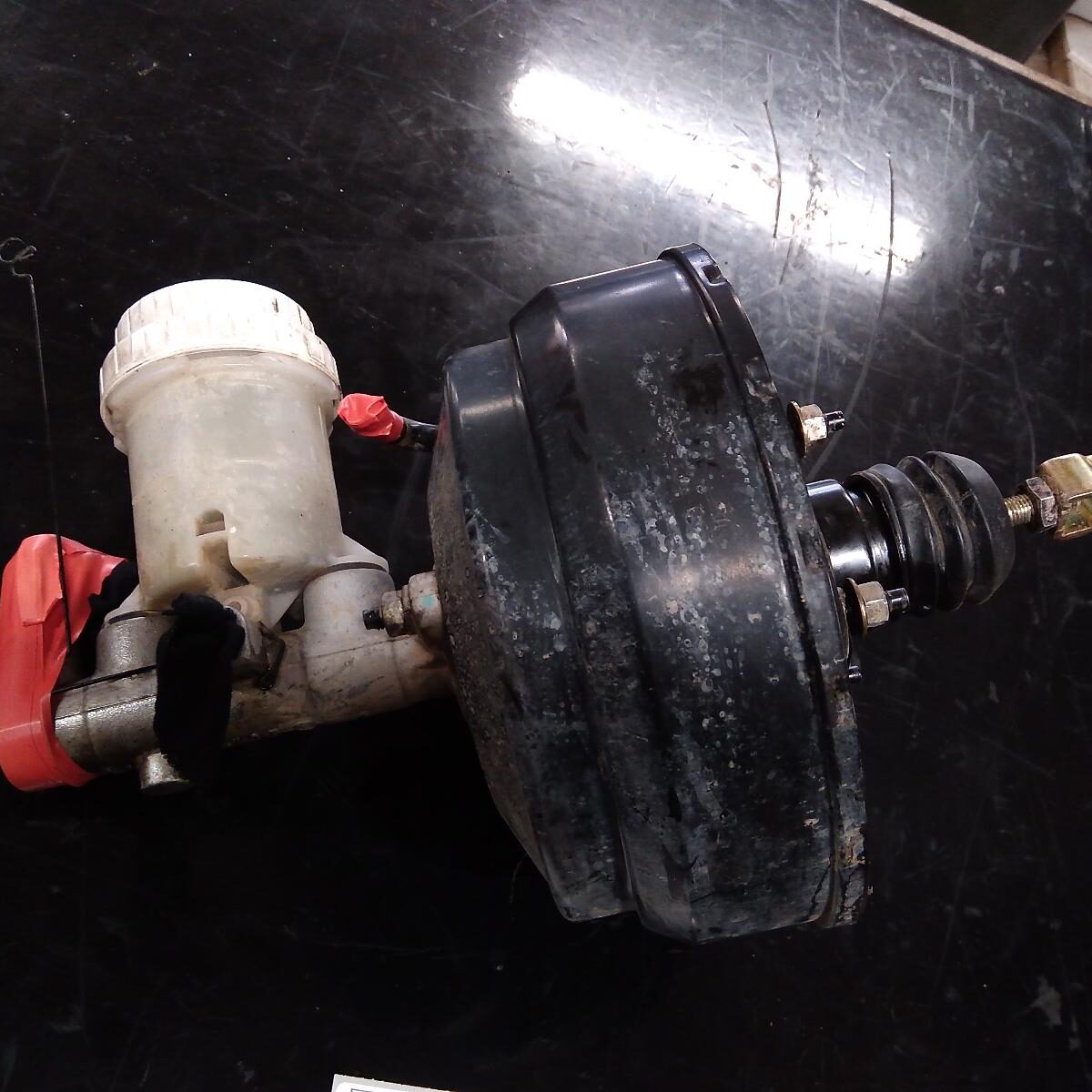 2002 MITSUBISHI TRITON BRAKE BOOSTER