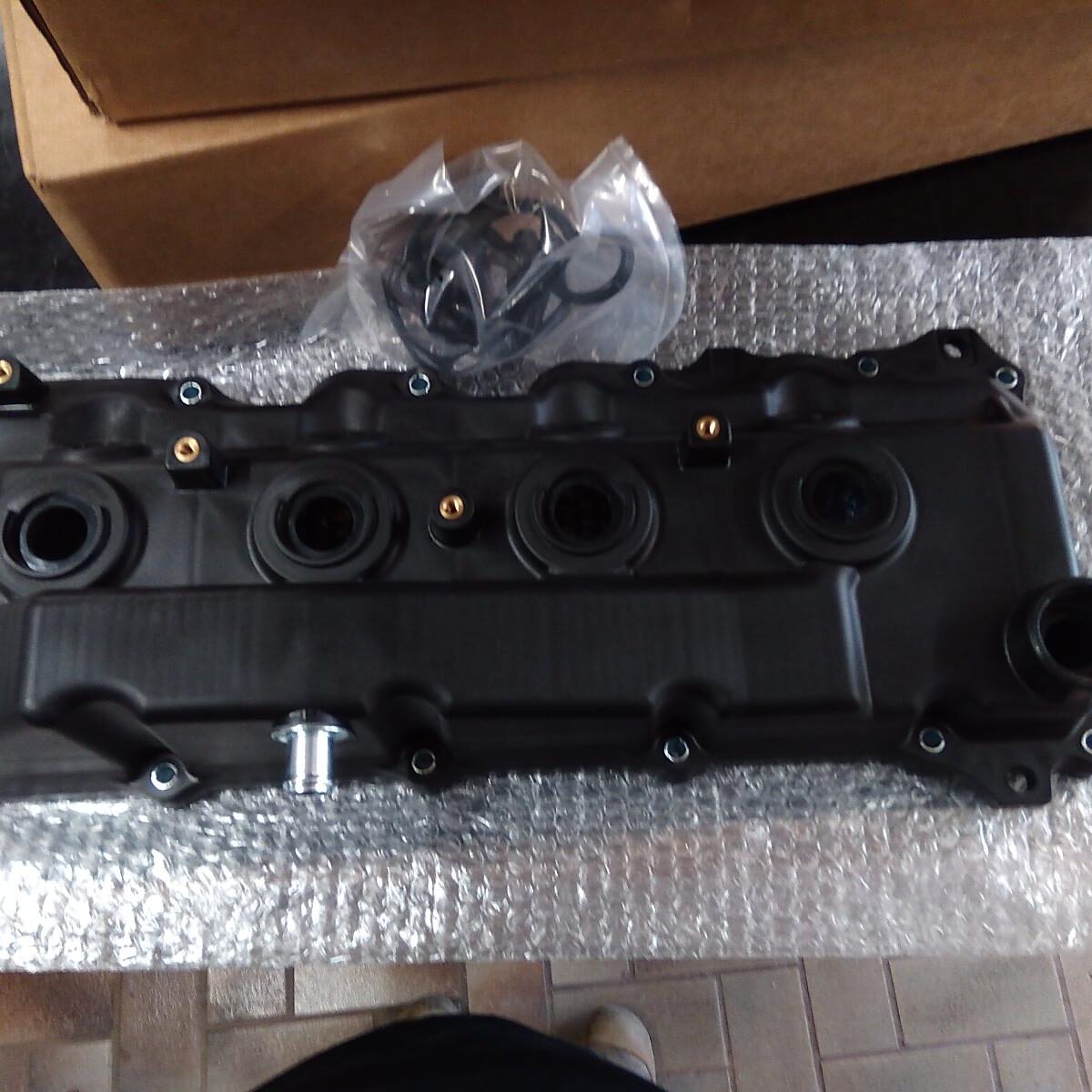 2012 TOYOTA HILUX ROCKER ASSY/COVER