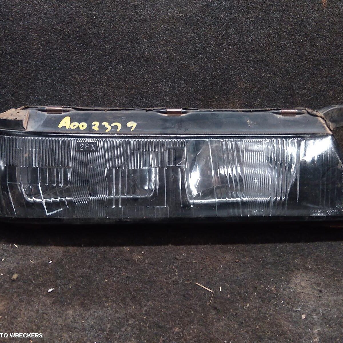 1987 NISSAN PULSAR Right Headlamp