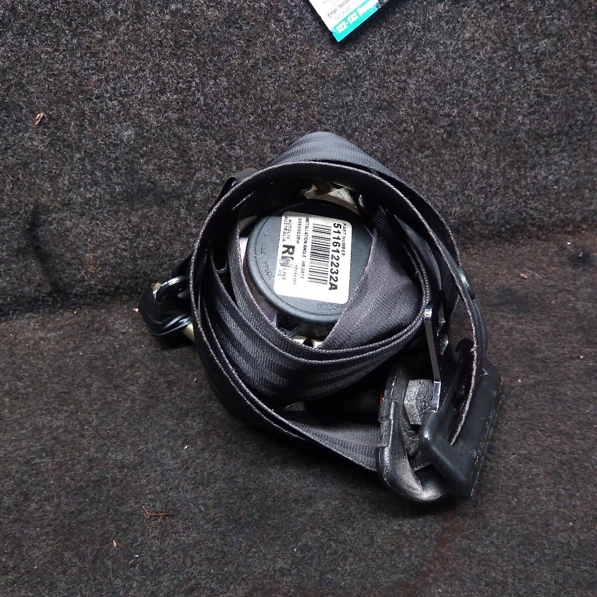 2005 HOLDEN COMMODORE SEATBELT/STALK