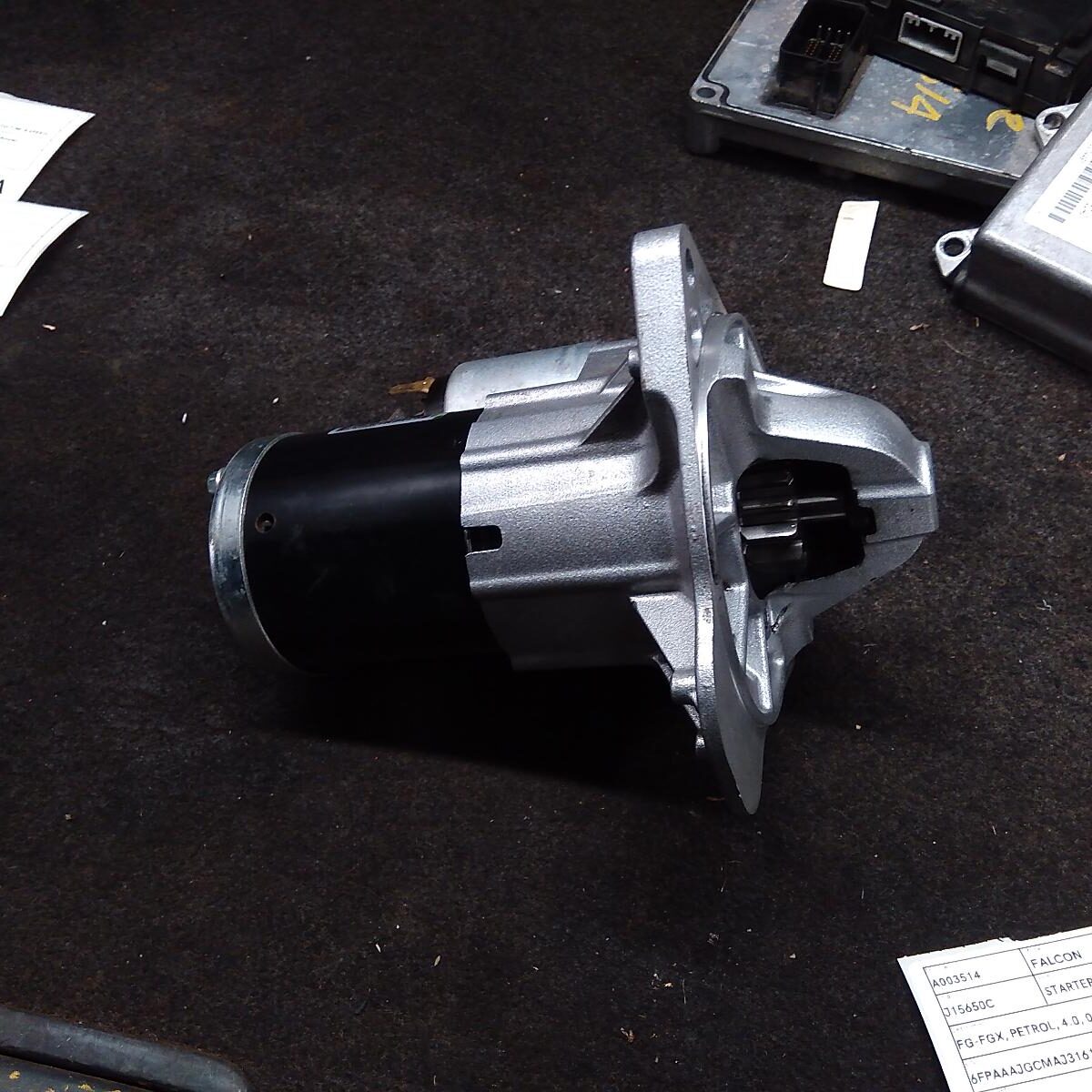 2010 FORD FALCON STARTER