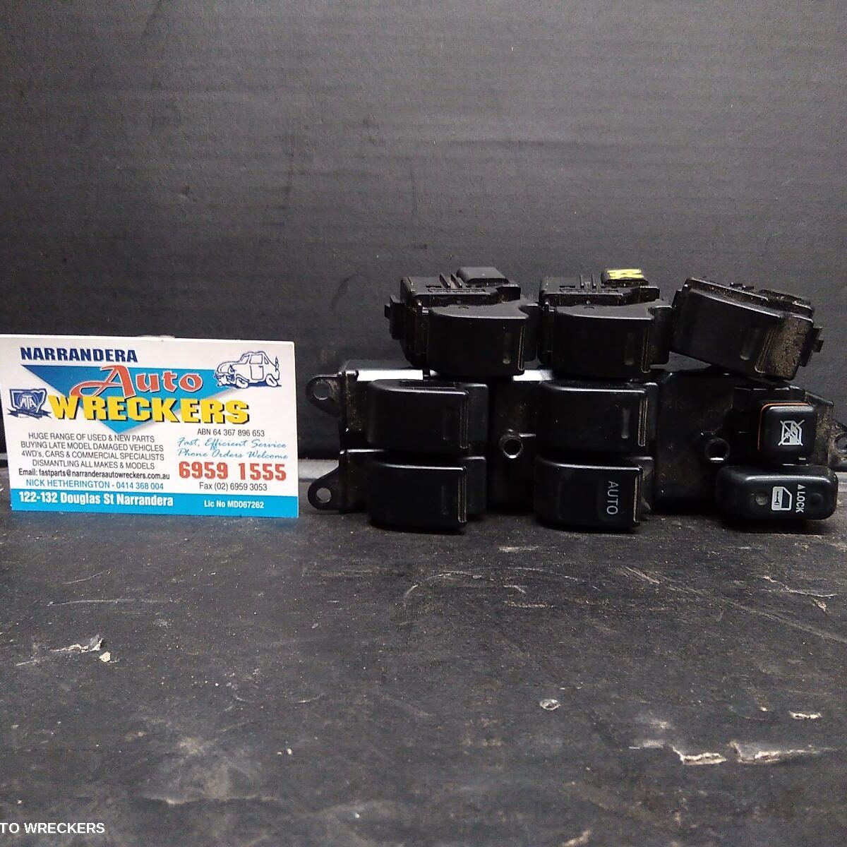 2013 TOYOTA HILUX Pwr Dr Wind Switch