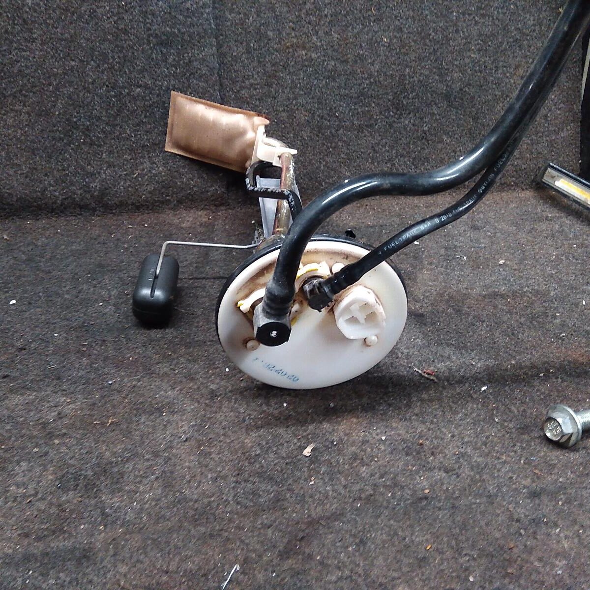 2002 TOYOTA LANDCRUISER FUEL SENDING UNIT