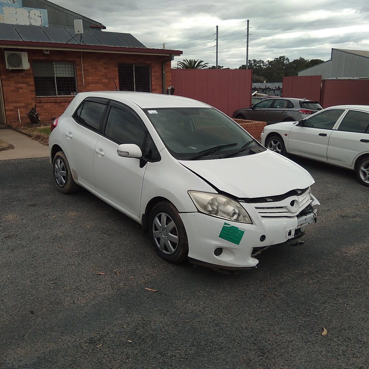 2010 TOYOTA COROLLA RIGHT REAR DOOR SLIDING