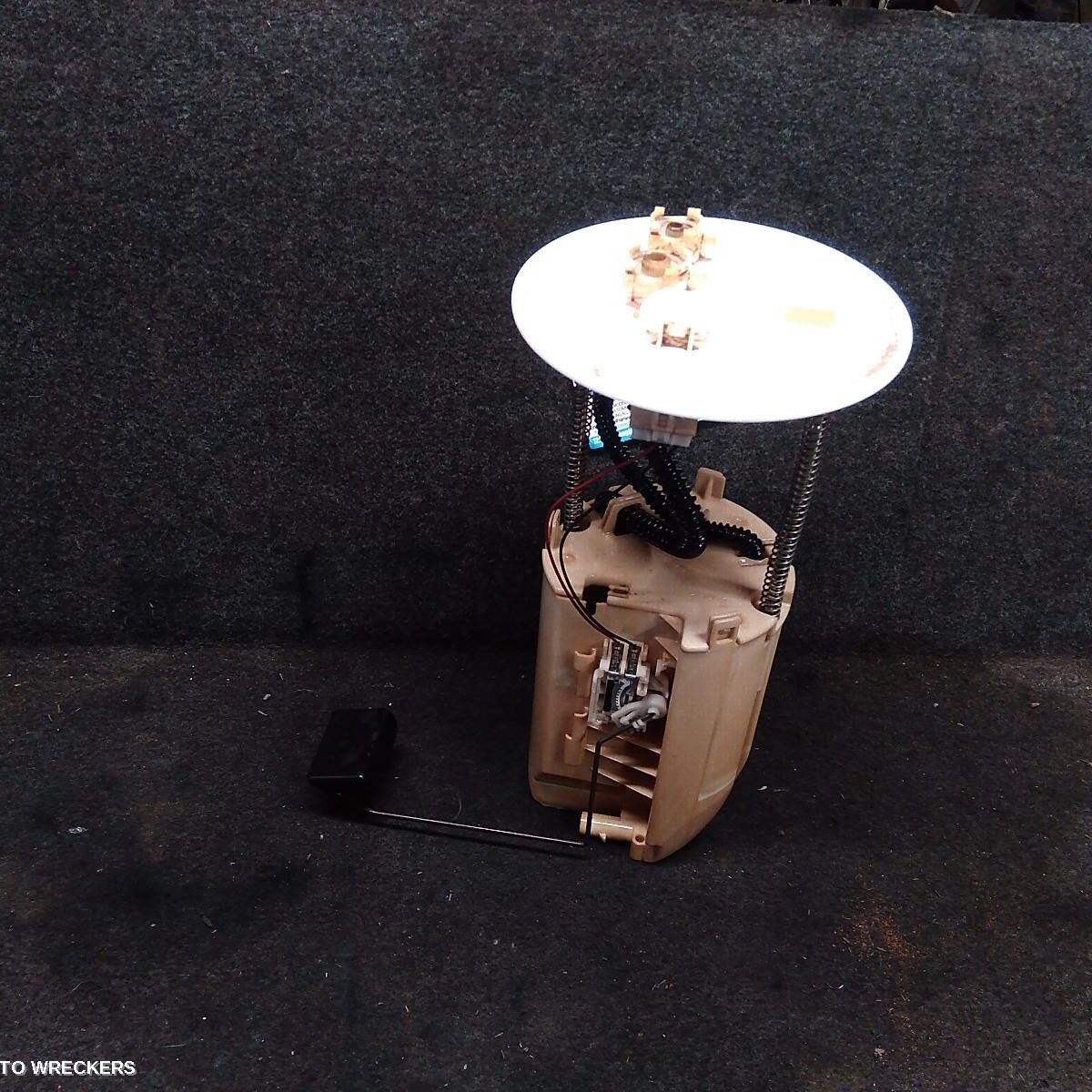 2009 TOYOTA HILUX Fuel Sending Unit