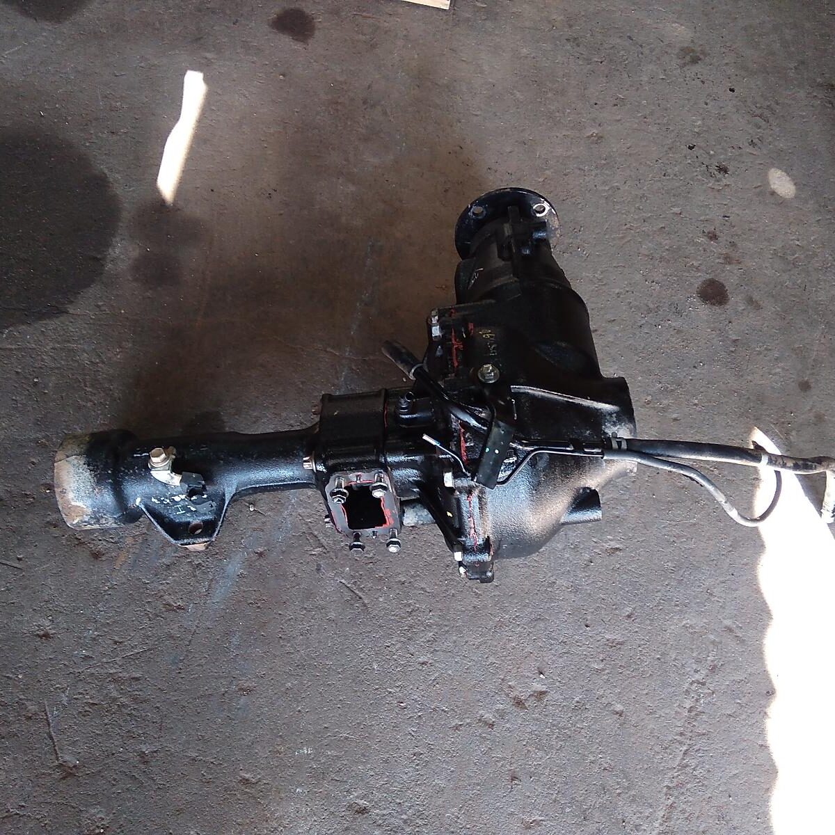 2012 TOYOTA HILUX Differential Centre