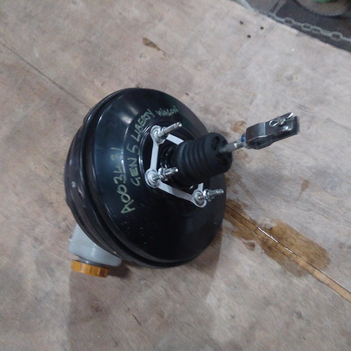 2014 SUBARU LIBERTY BRAKE BOOSTER