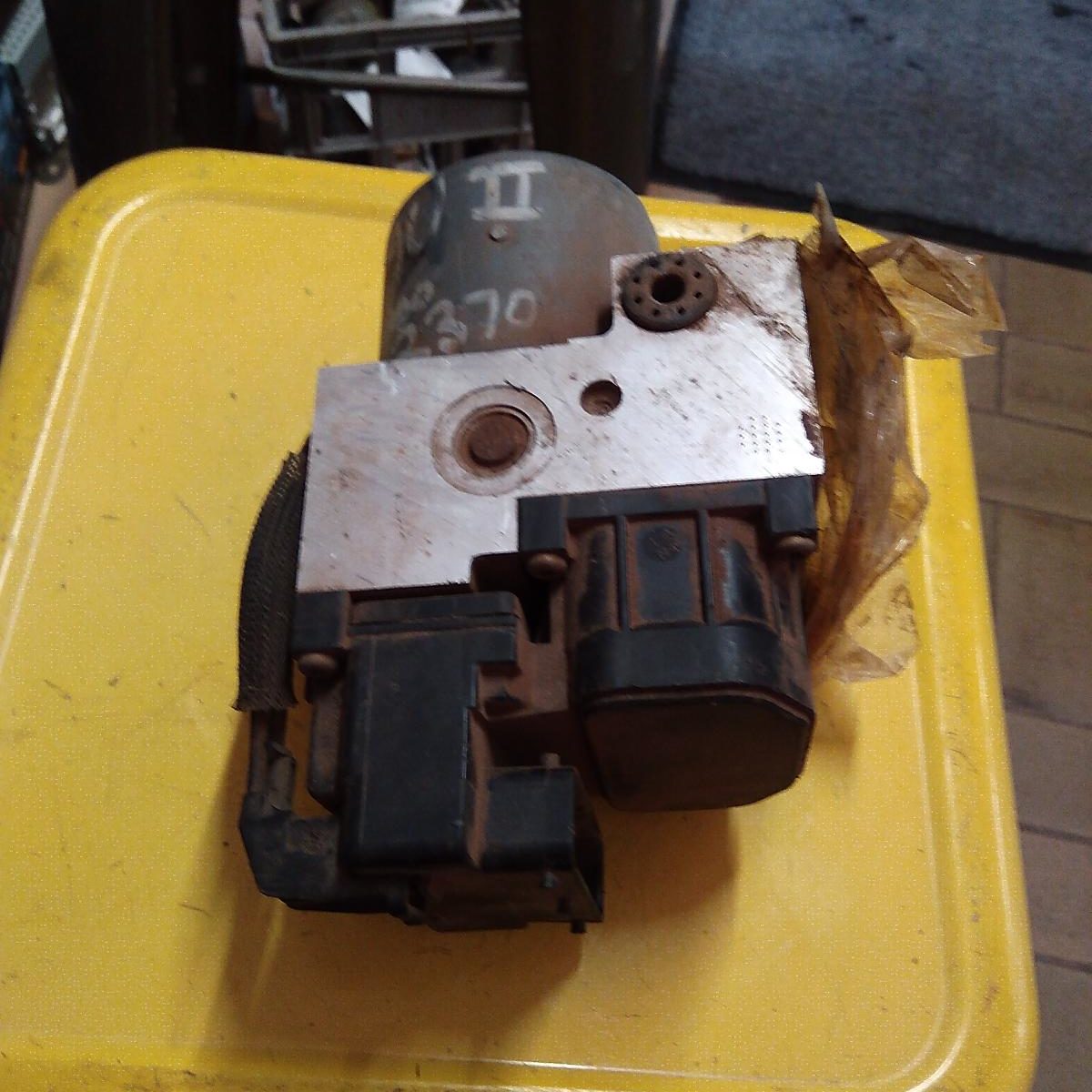 2002 FORD FALCON ABS PUMP/MODULATOR