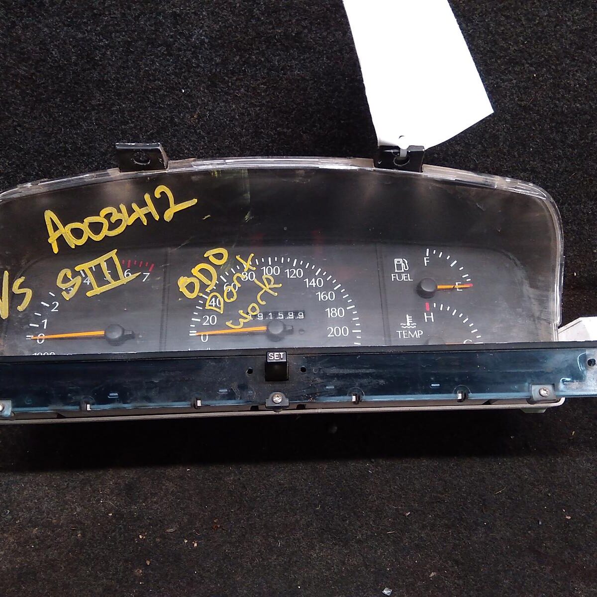 1999 HOLDEN COMMODORE INSTRUMENT CLUSTER