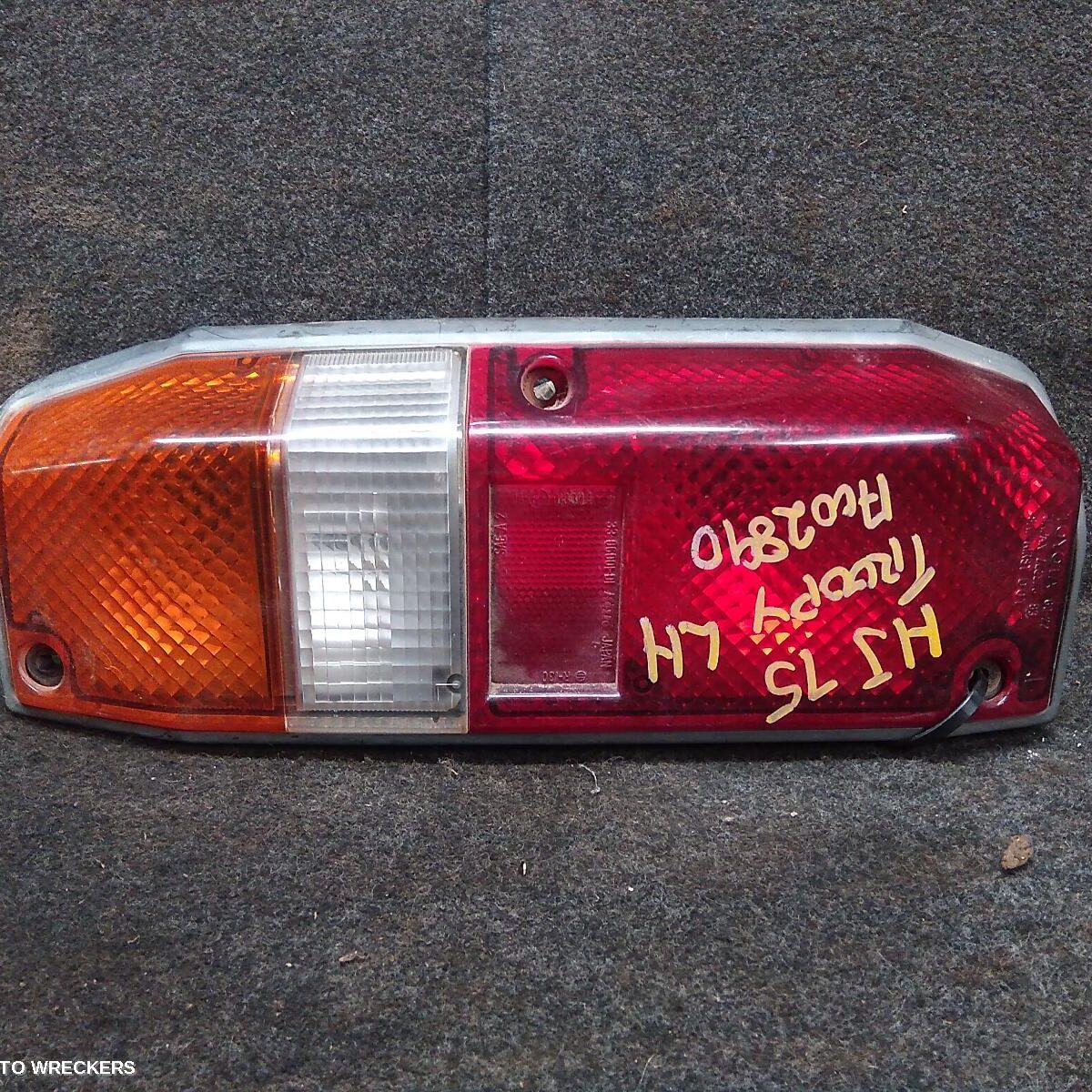 1989 TOYOTA LANDCRUISER Left Taillight