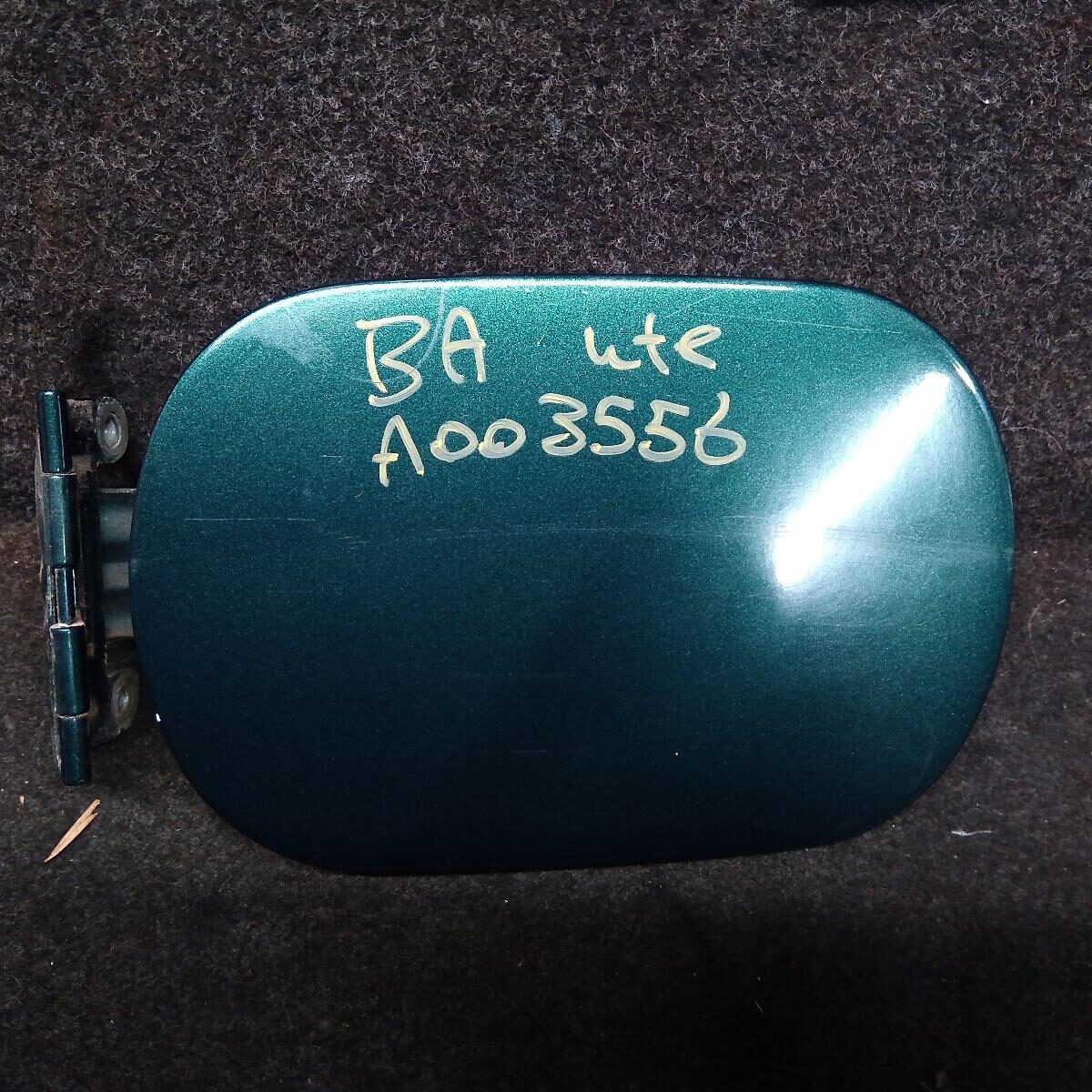 2002 FORD FALCON FUEL DOOR / FILLER