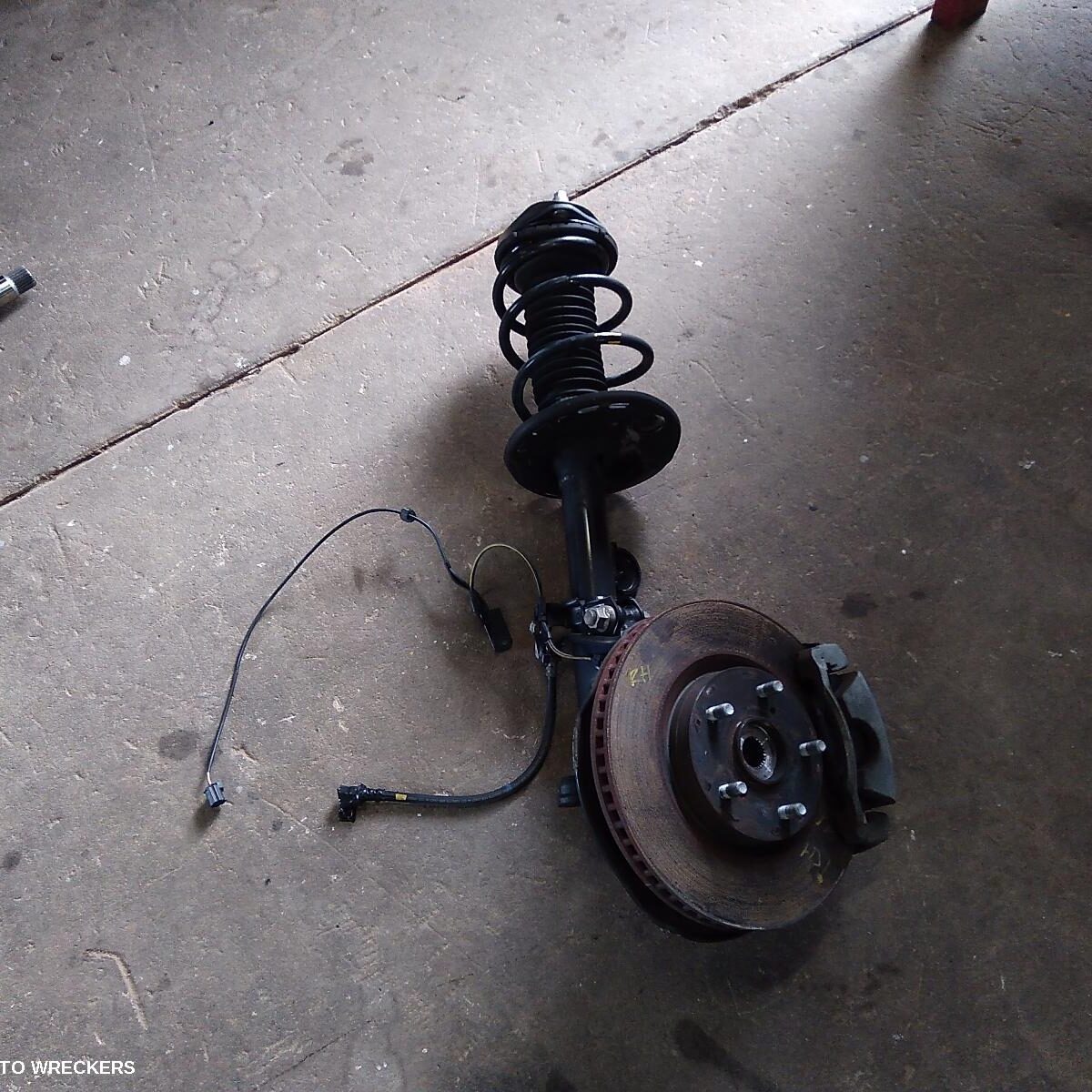 2013 TOYOTA RAV4 Right Front Strut