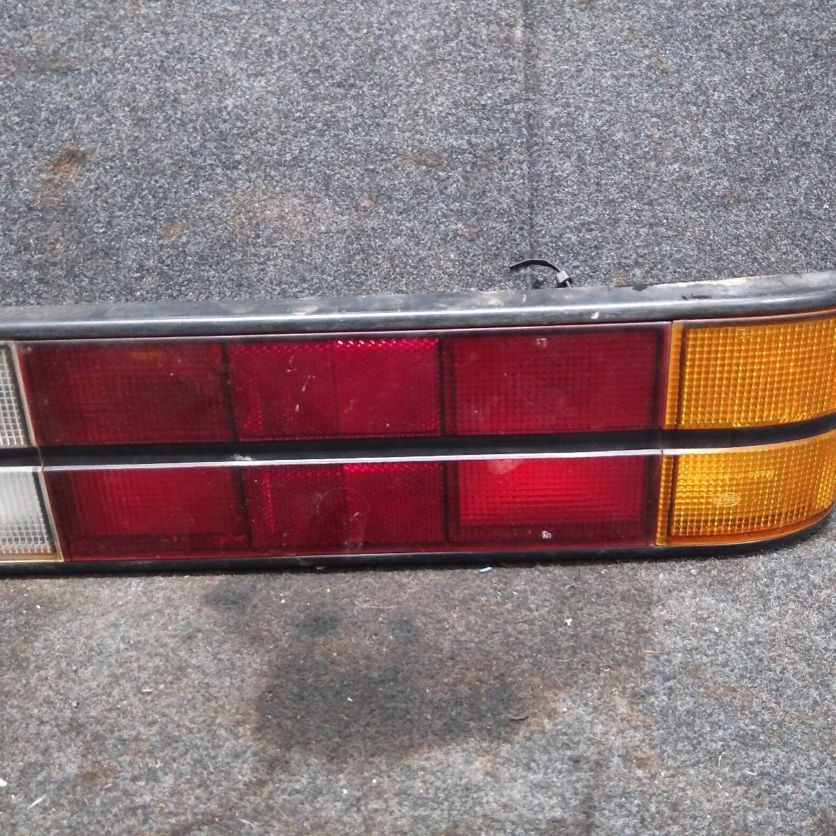 1980 HOLDEN COMMODORE LEFT TAILLIGHT