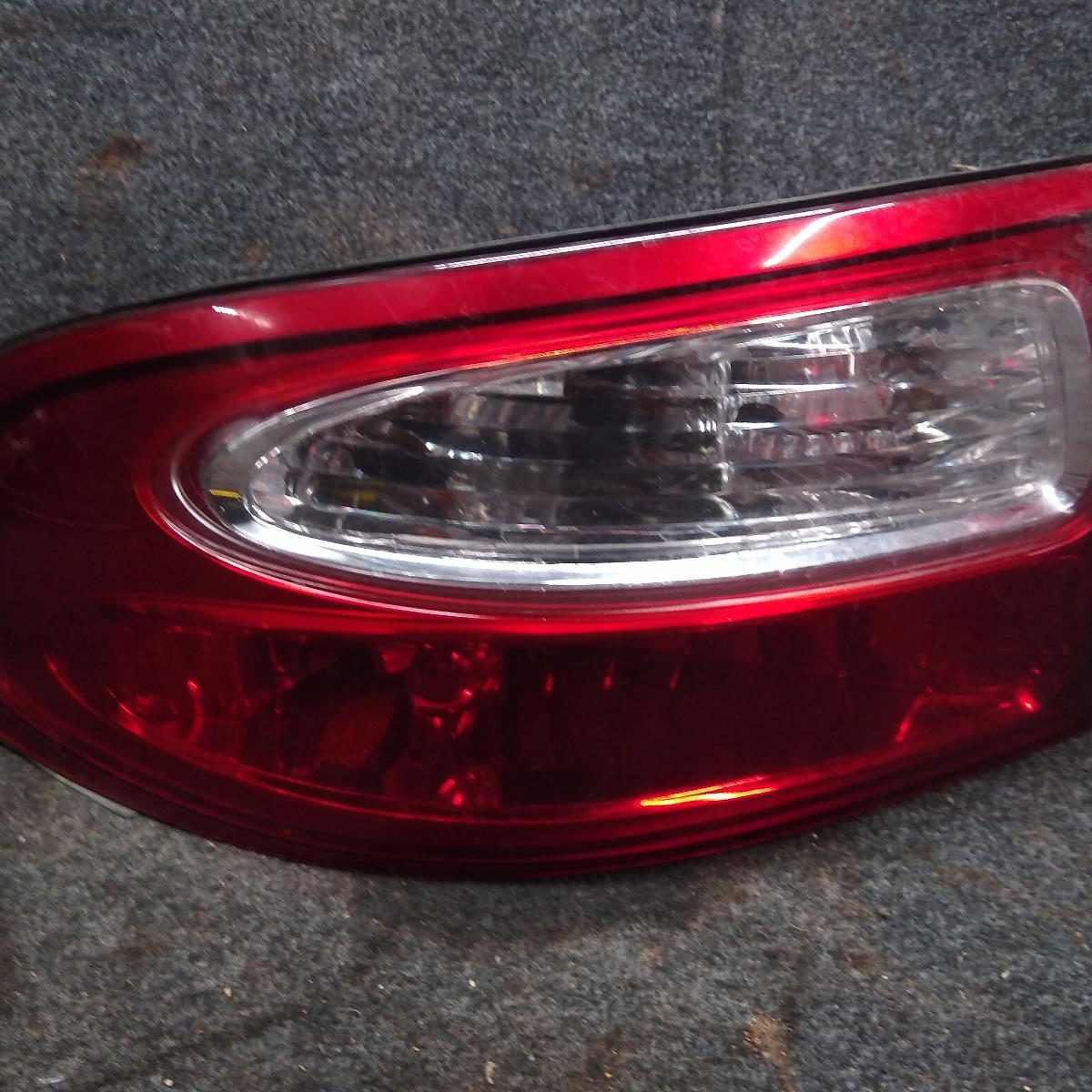 2001 HOLDEN COMMODORE LEFT TAILLIGHT