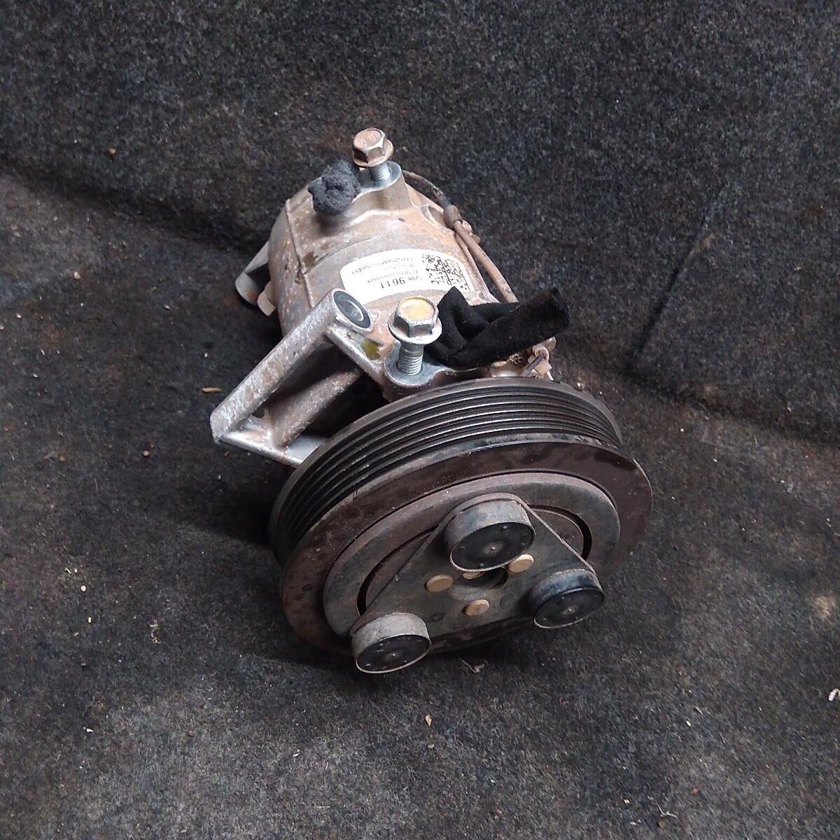 2015 HOLDEN COLORADO A/C COMPRESSOR