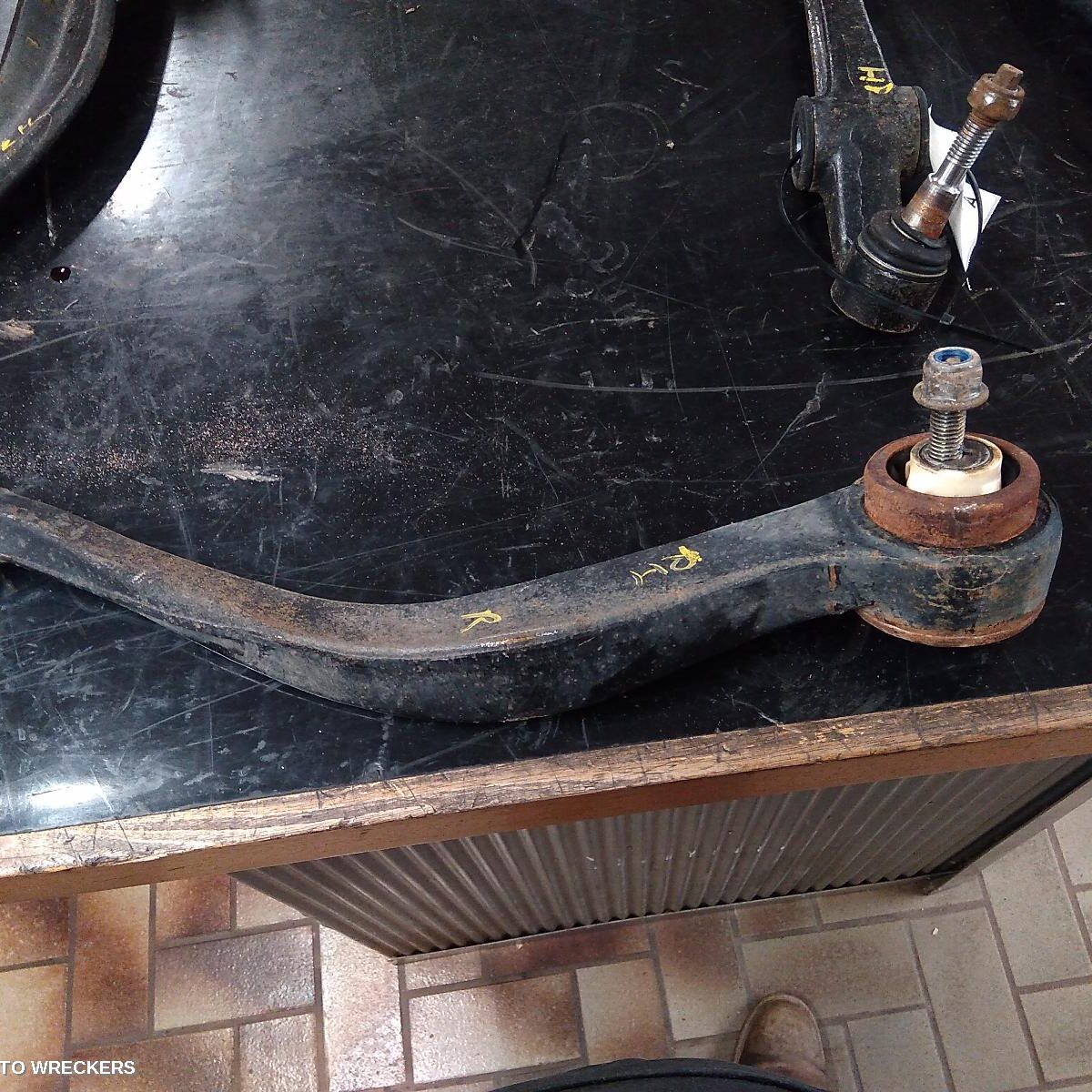 2005 FORD TERRITORY Right Front Lower Control Arm