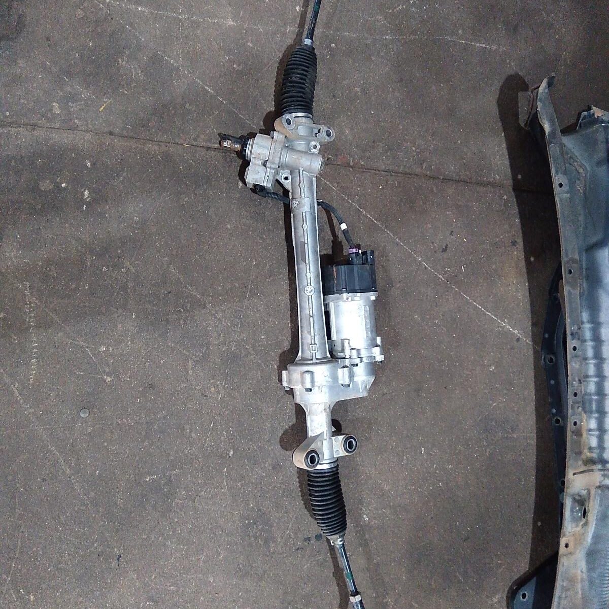 2014 HOLDEN COMMODORE Steering Box/Rack