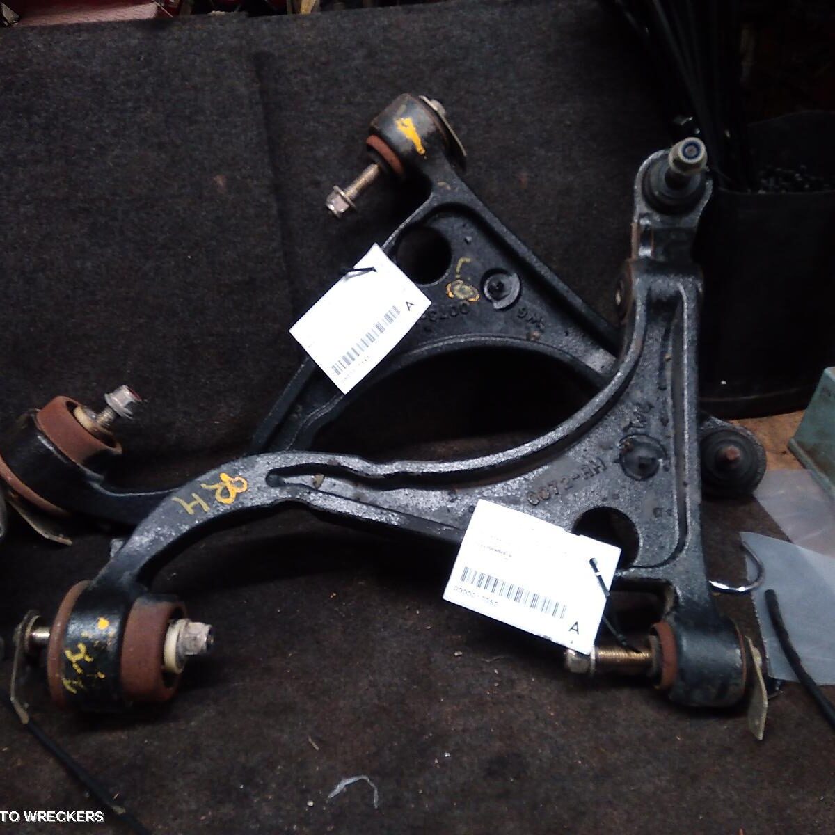 2006 FORD FALCON Right Front Lower Control Arm