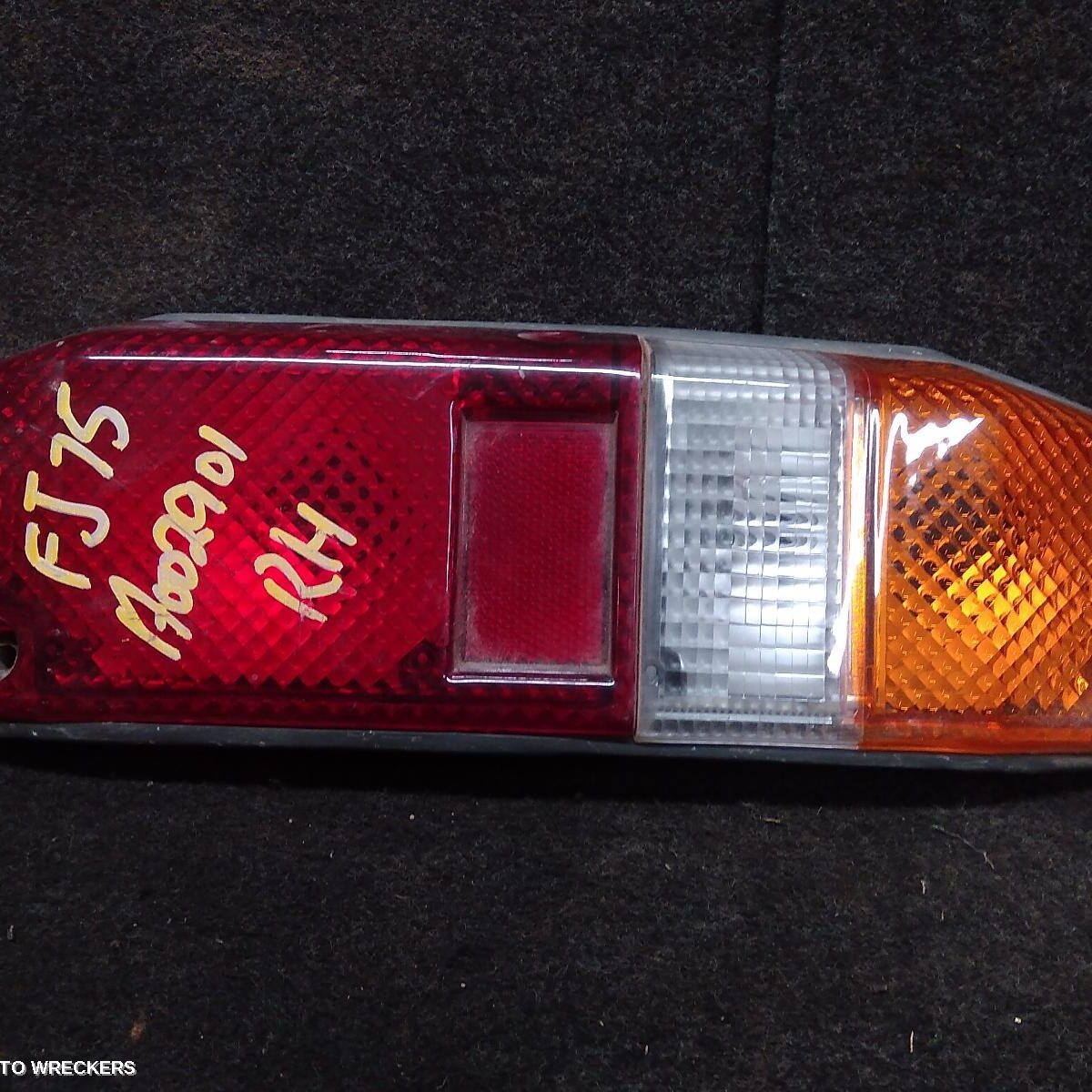 1992 TOYOTA LANDCRUISER Right Taillight