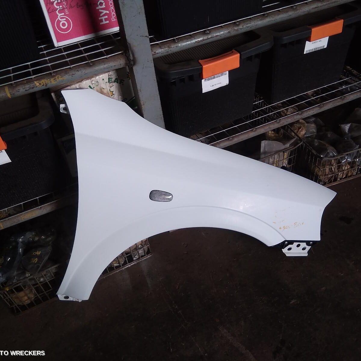 2003 HOLDEN ASTRA Right Guard