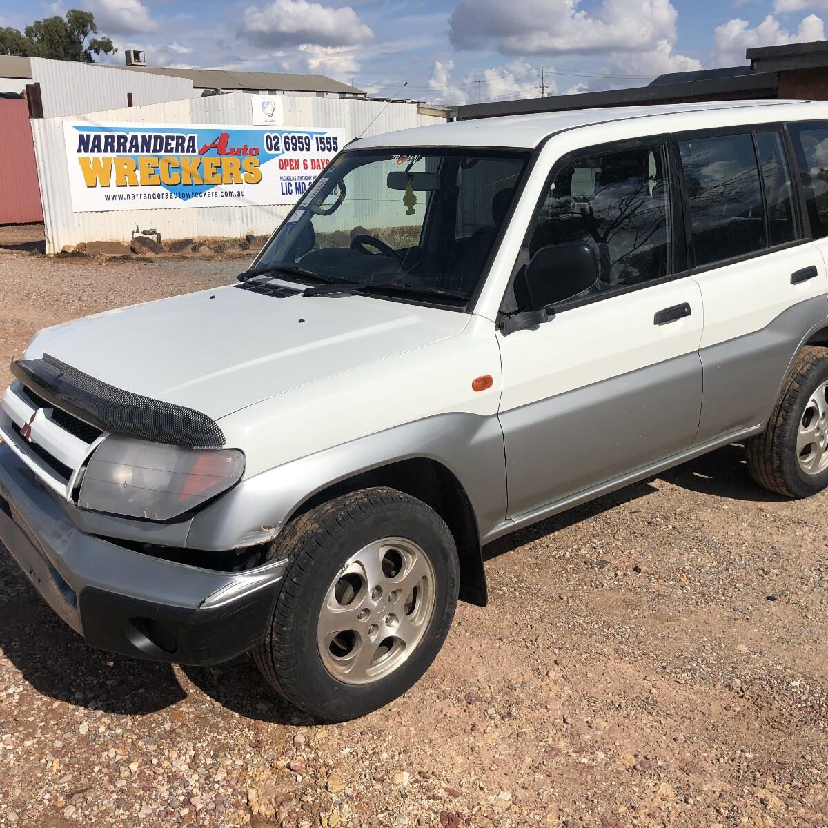 2000 MITSUBISHI PAJERO A/C CONDENSER