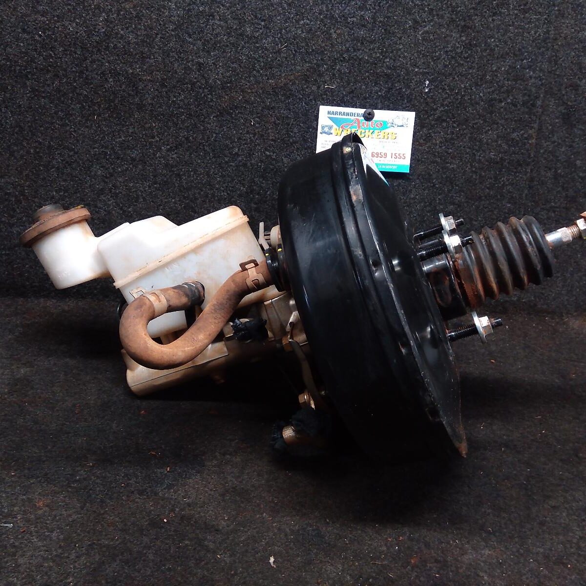 2013 TOYOTA HILUX BRAKE BOOSTER