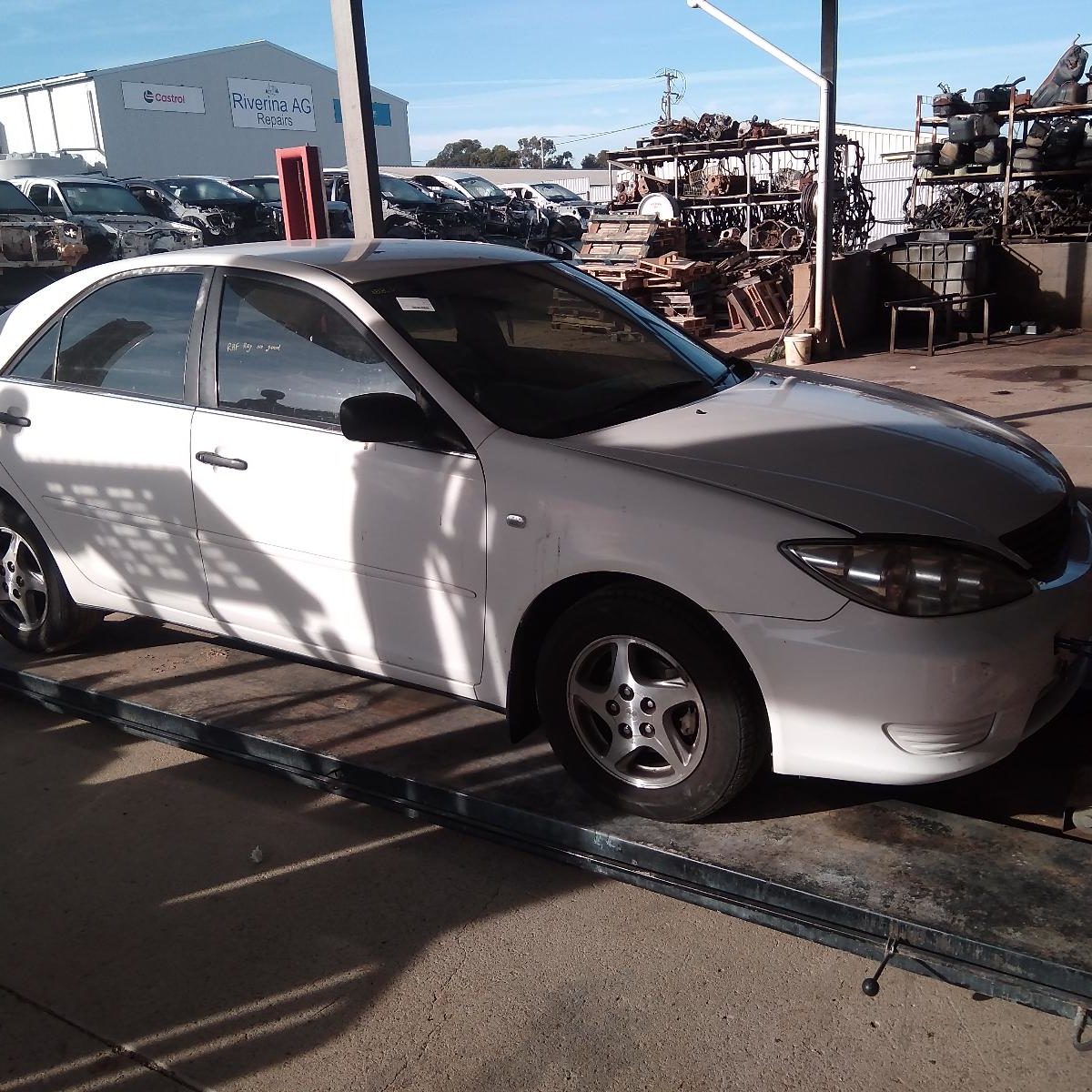 2005 TOYOTA CAMRY SEATBELT/STALK