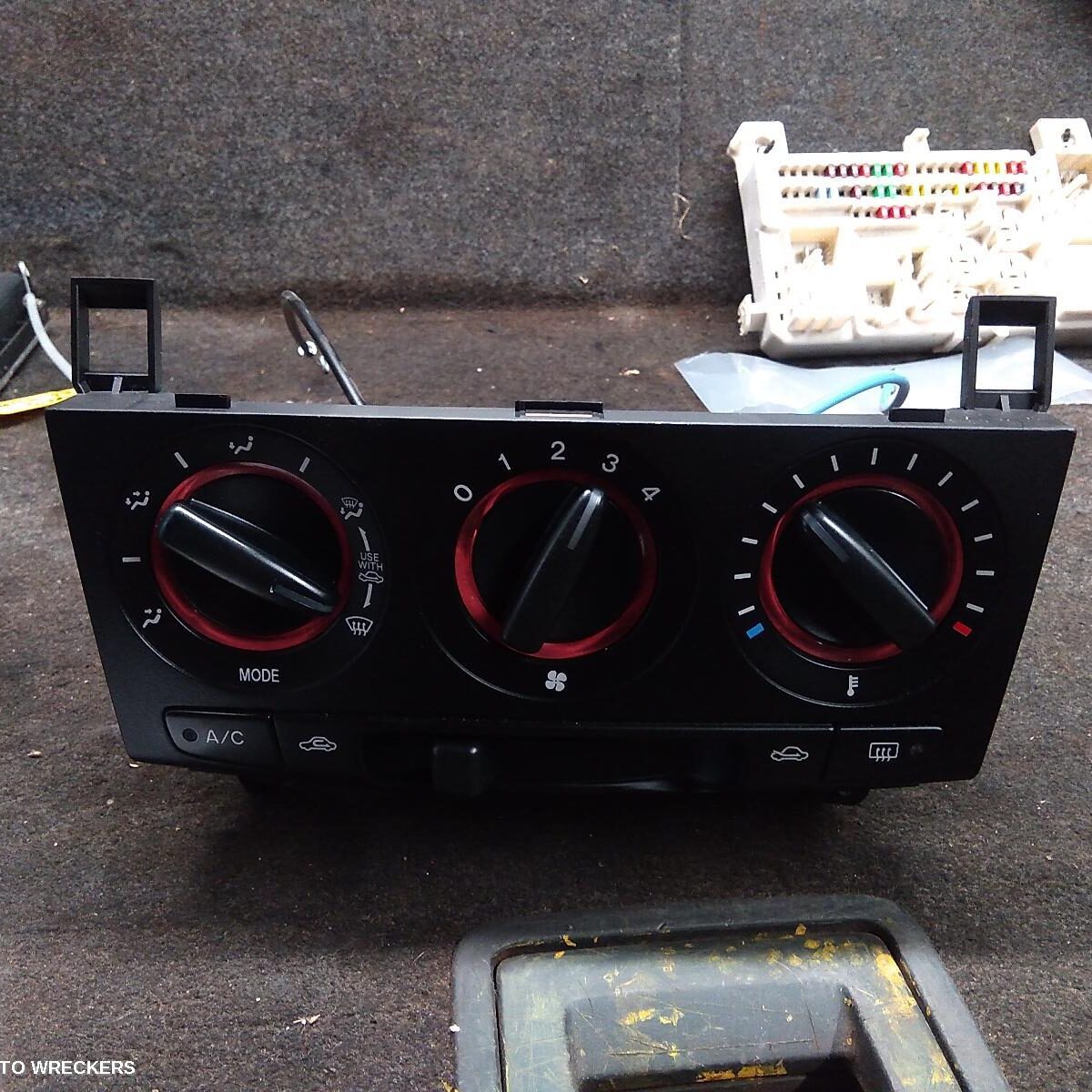 2008 MAZDA 3 Heater/Ac Controls