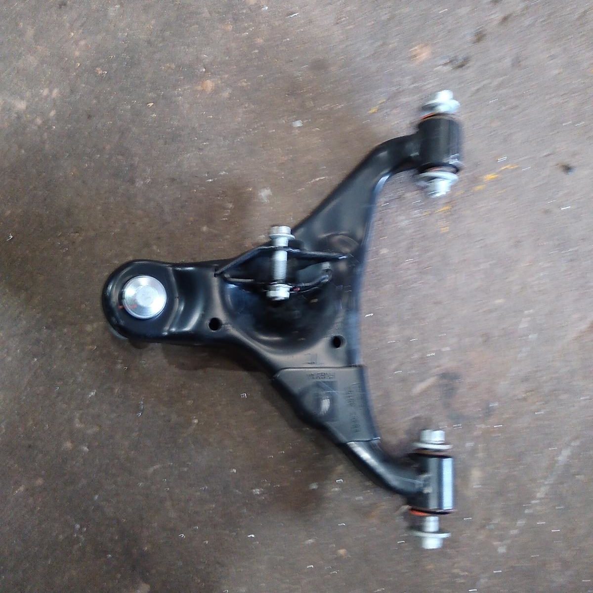 2017 FORD RANGER LEFT FRONT LOWER CONTROL ARM