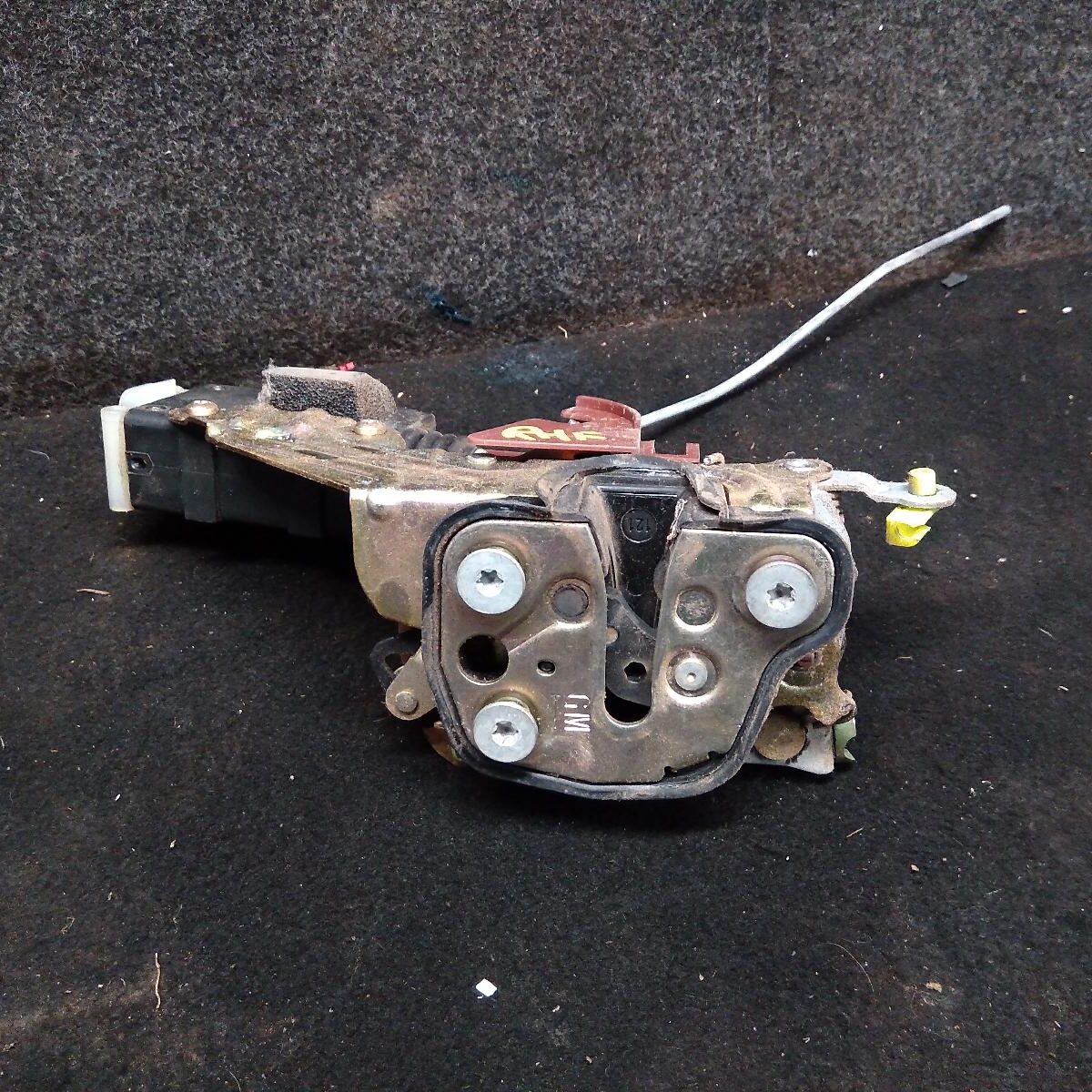 2005 HOLDEN COMMODORE DOOR/BOOT/GATE LOCK