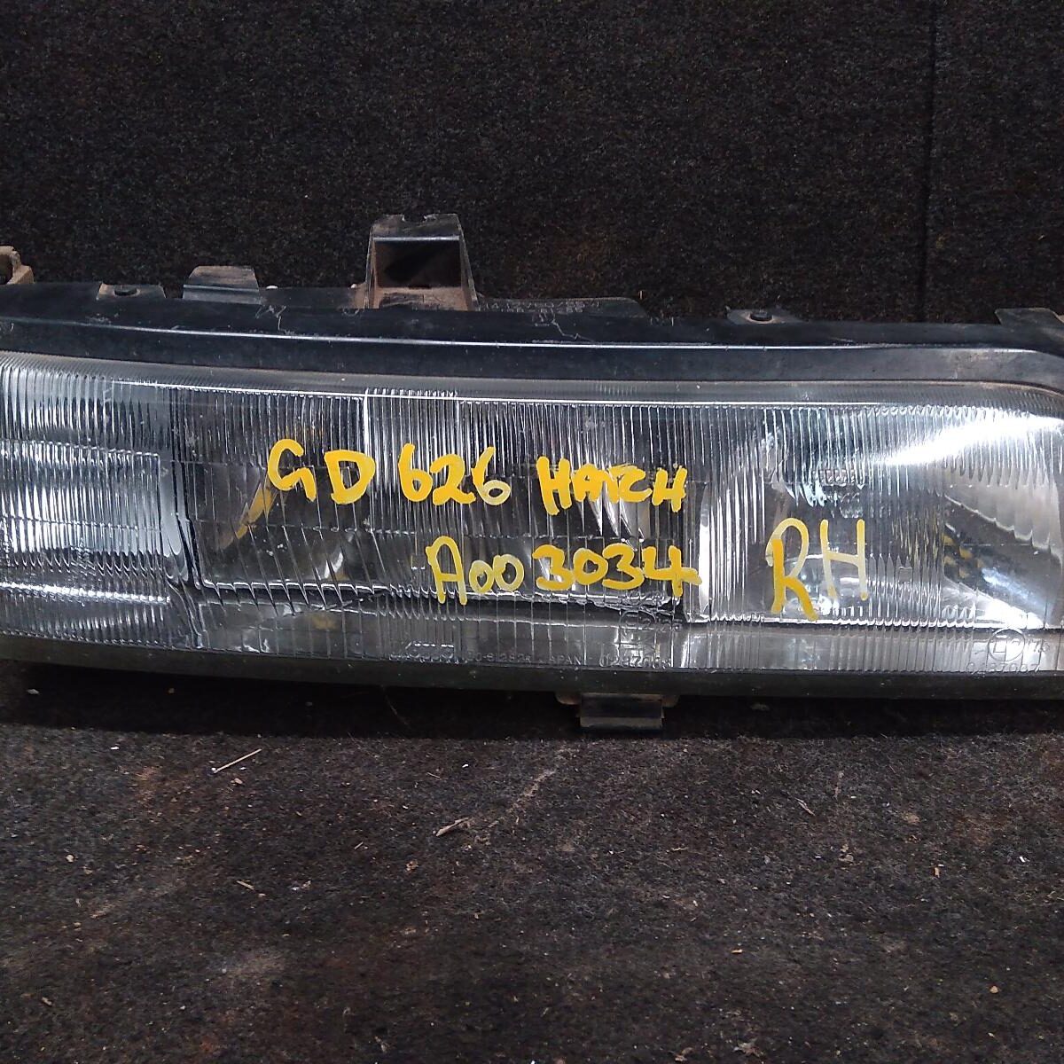 1989 MAZDA 626 RIGHT HEADLAMP