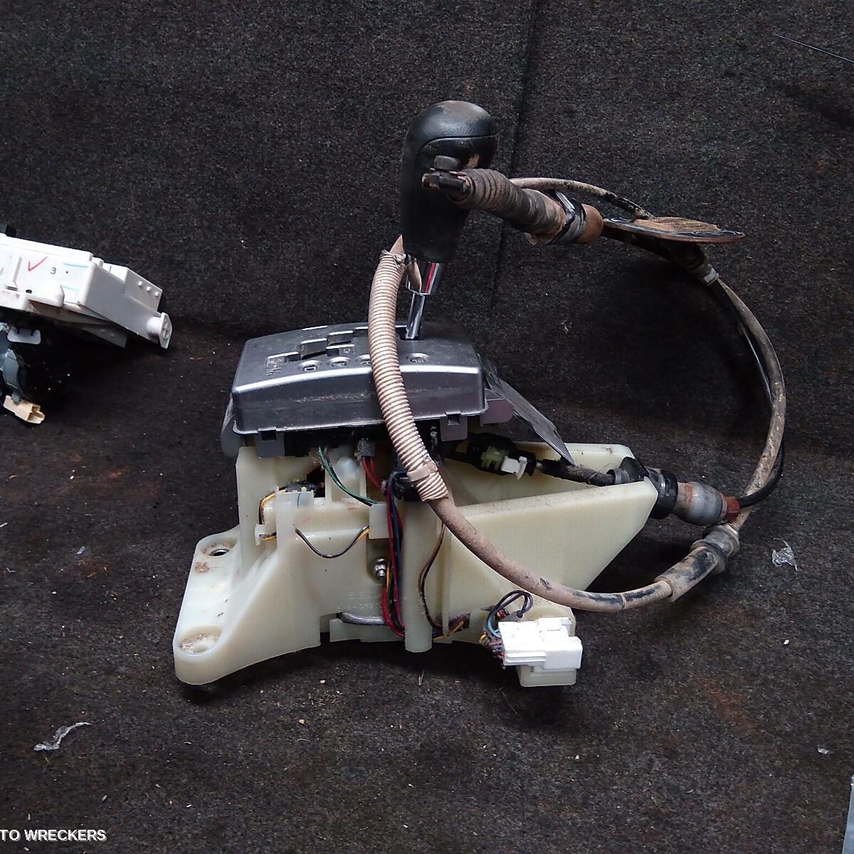 2006 MAZDA 3 Gear Stick/Shifter