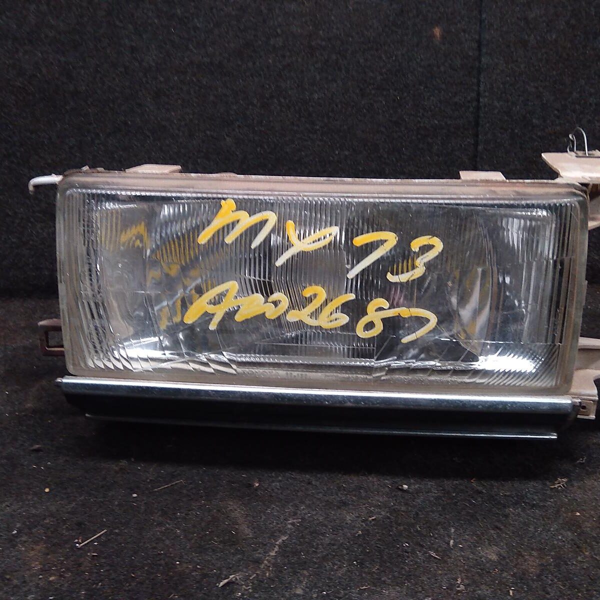 1985 TOYOTA CRESSIDA LEFT HEADLAMP