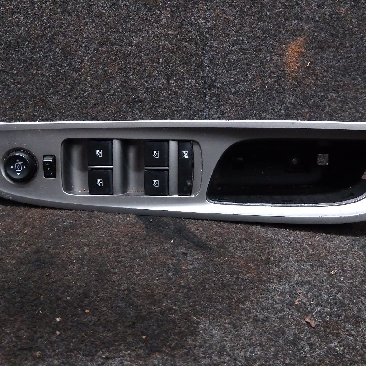 2013 HOLDEN COMMODORE PWR DR WIND SWITCH