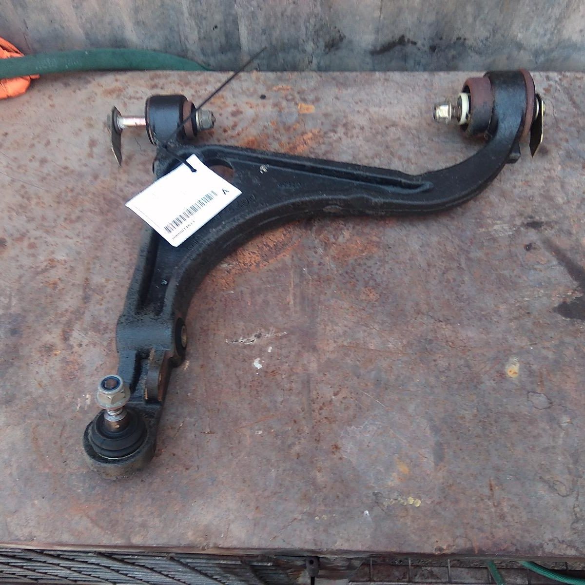 2003 FORD FALCON RIGHT FRONT LOWER CONTROL ARM