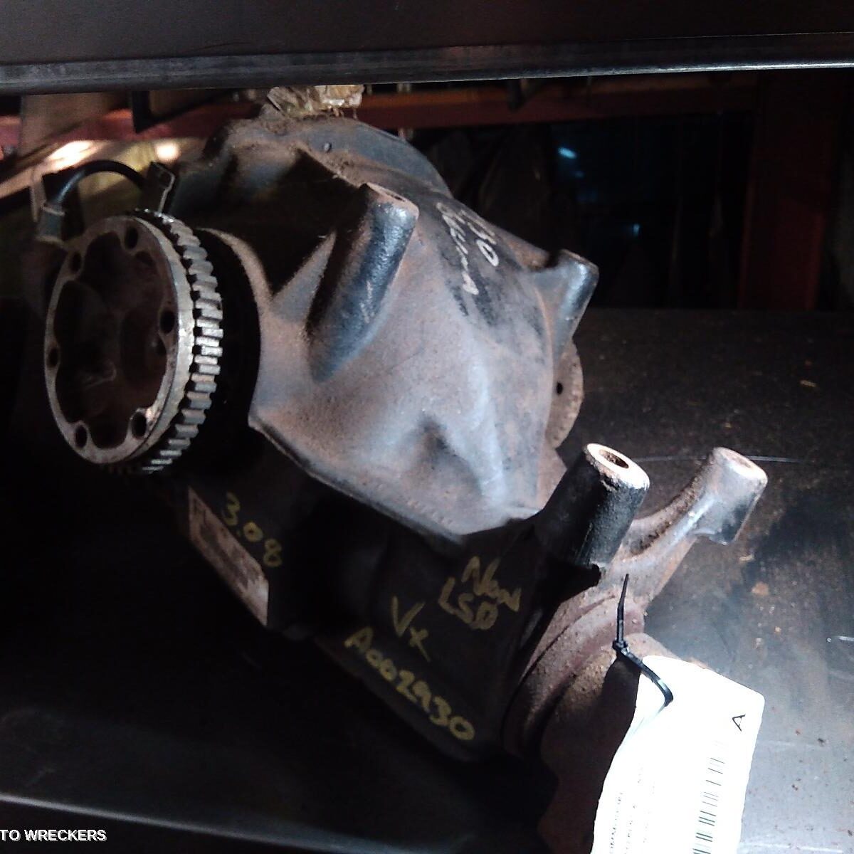 2001 HOLDEN COMMODORE Differential Centre