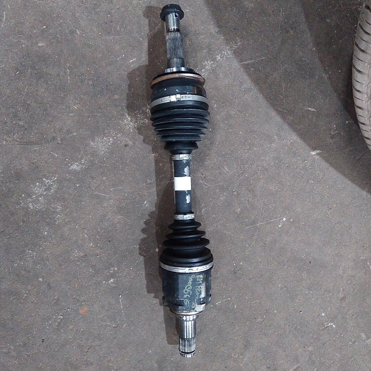 2012 TOYOTA HILUX RIGHT DRIVESHAFT