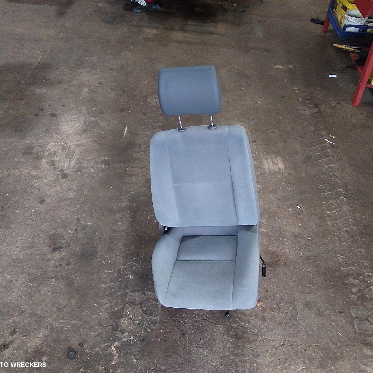 2018 TOYOTA LANDCRUISER Front Seat