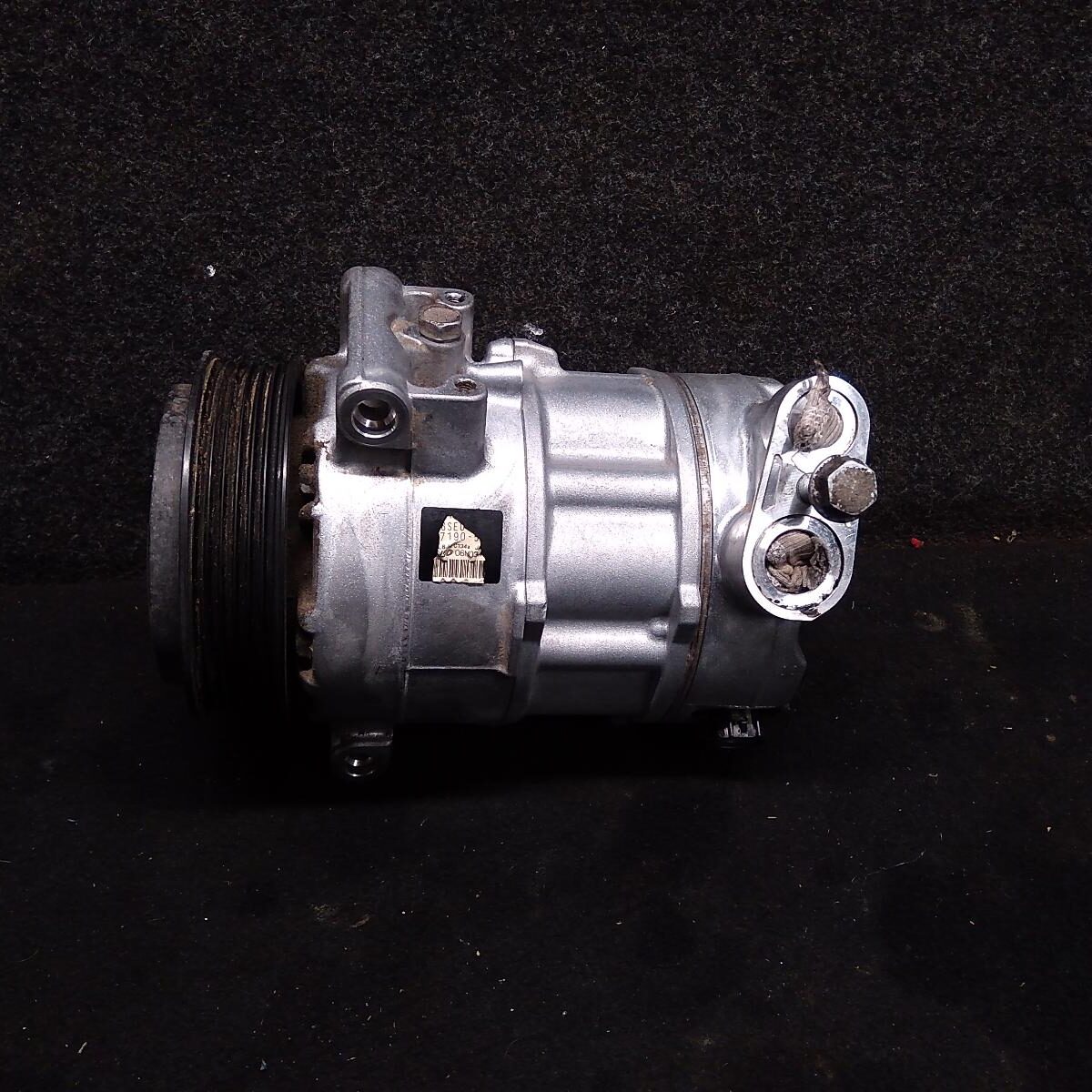 2010 HOLDEN COMMODORE A/C COMPRESSOR