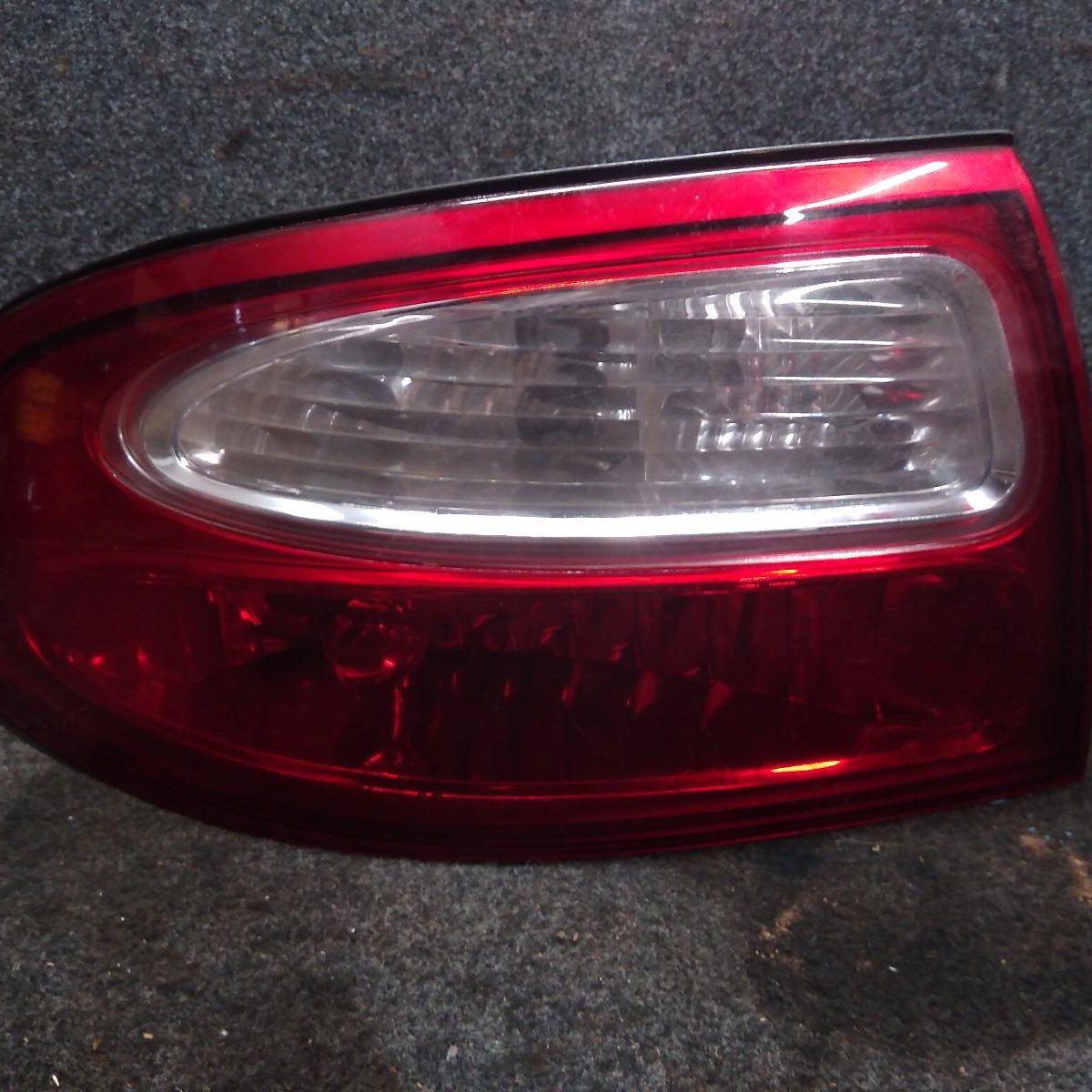 2001 HOLDEN COMMODORE LEFT TAILLIGHT