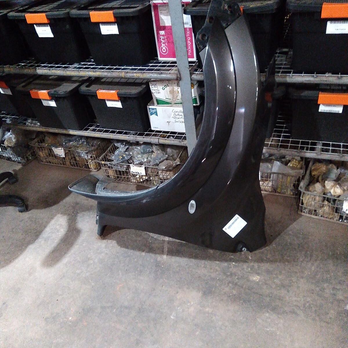 2016 MAZDA BT50 Left Guard