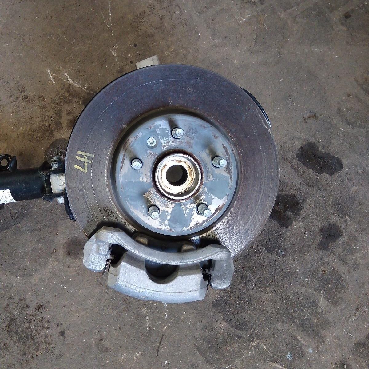 2017 HOLDEN ASTRA Left Front Hub Assembly