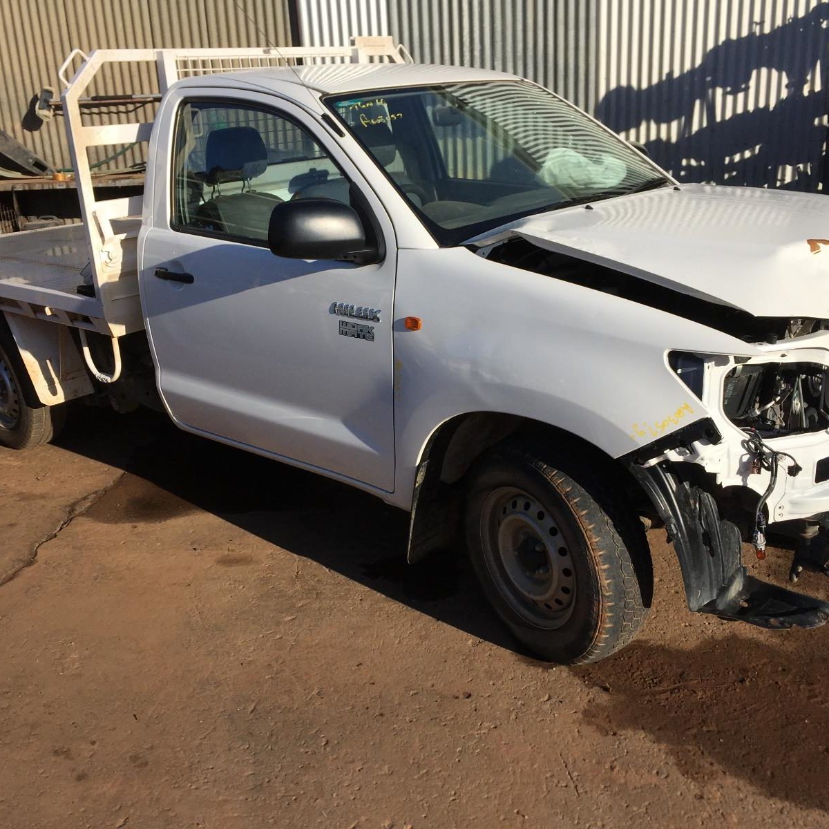 2012 TOYOTA HILUX AXLE