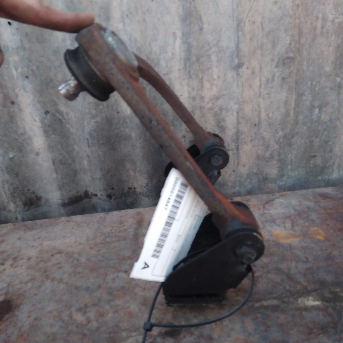 2003 FORD FALCON LEFT FRONT UPPER CONTROL ARM