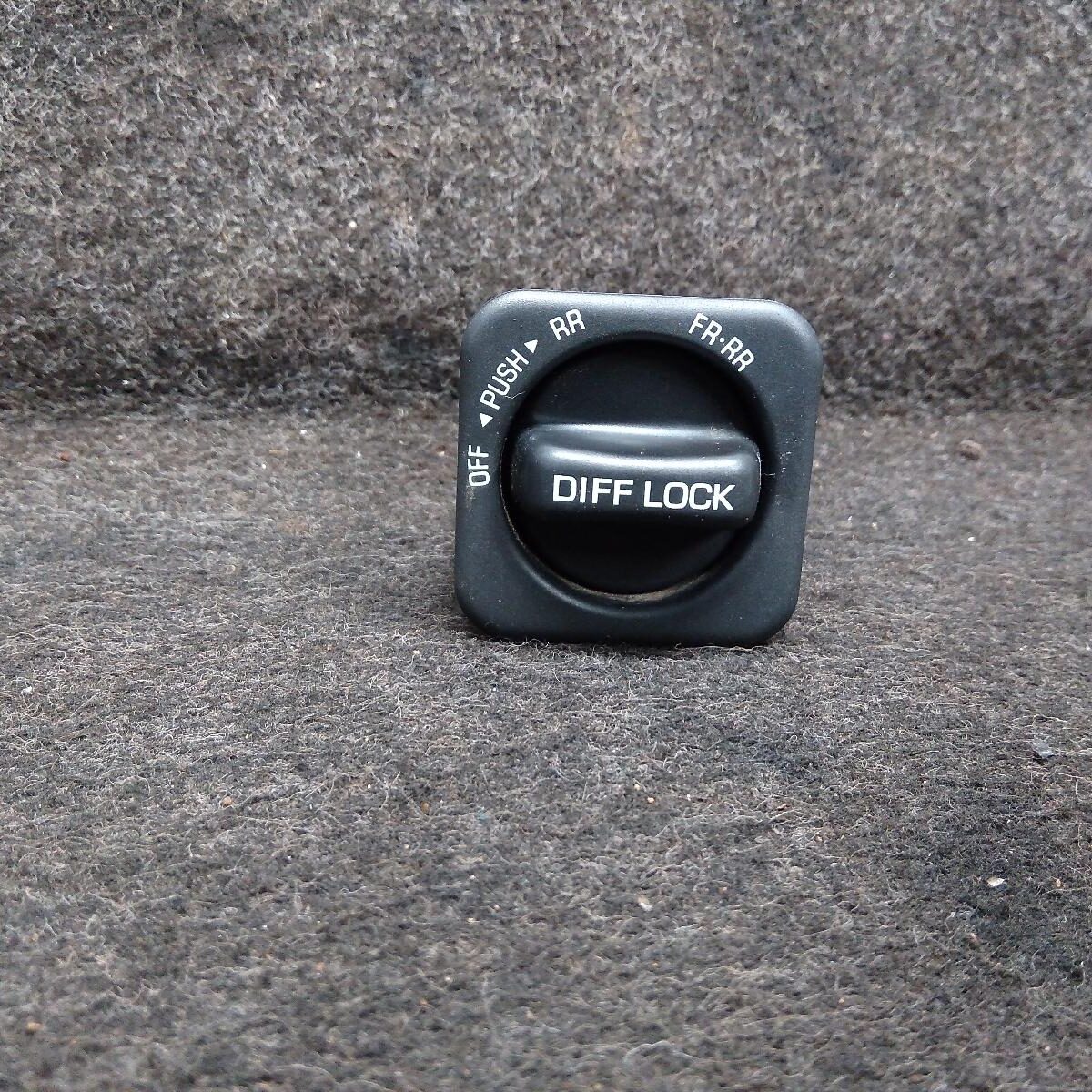 2023 TOYOTA LANDCRUISER Misc Switch/Relay