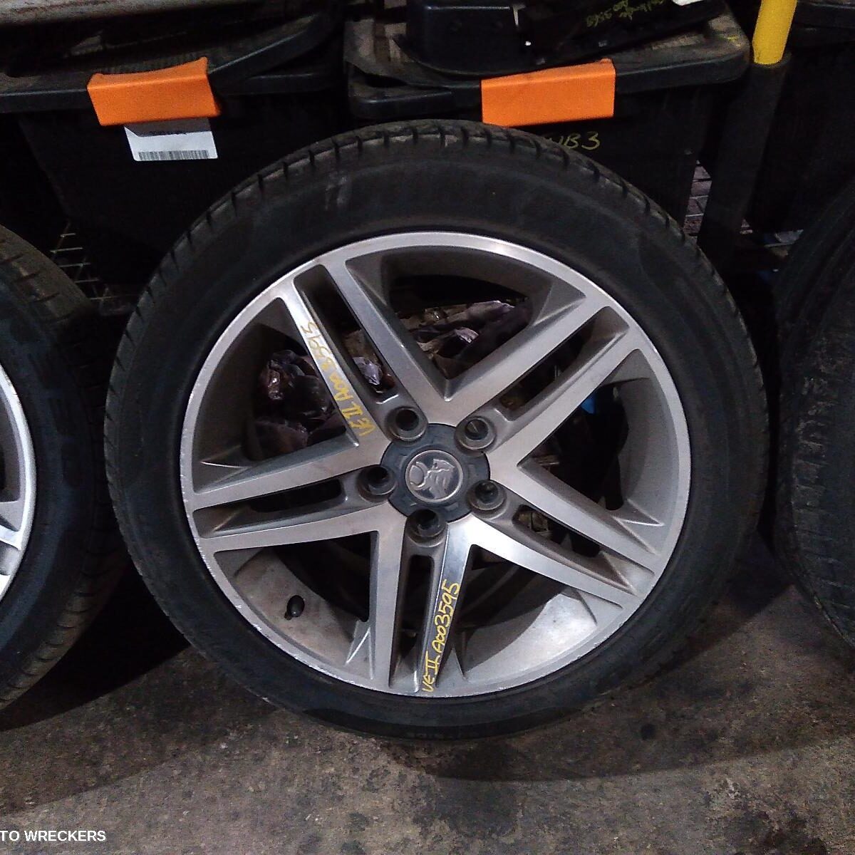 2011 HOLDEN COMMODORE Wheel Mag