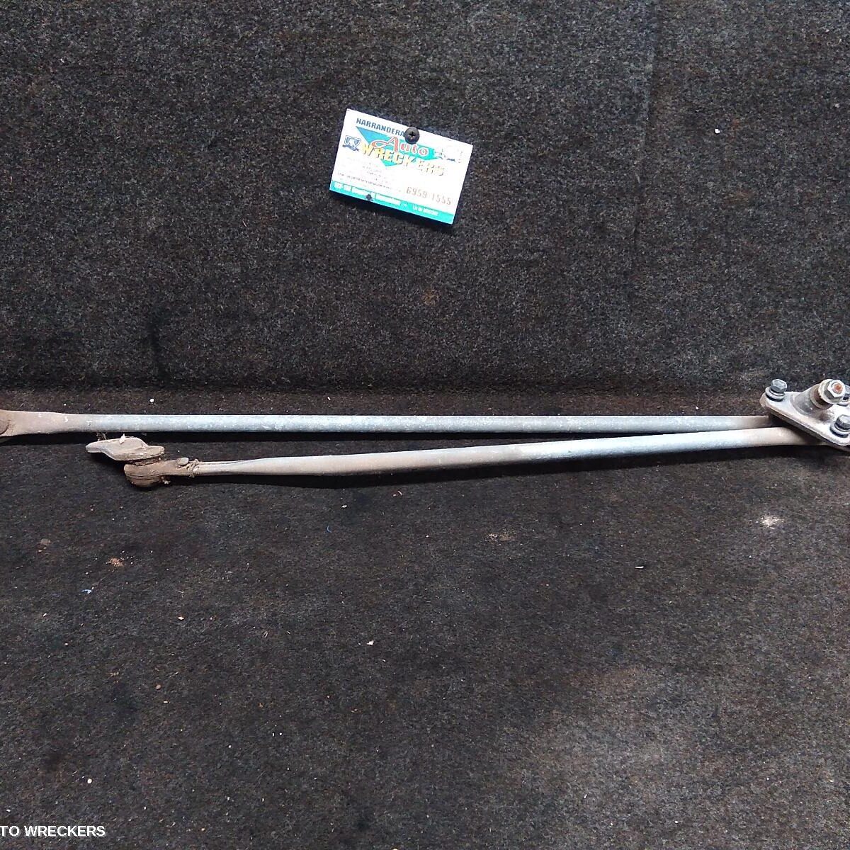 1999 TOYOTA HILUX Wiper Linkage